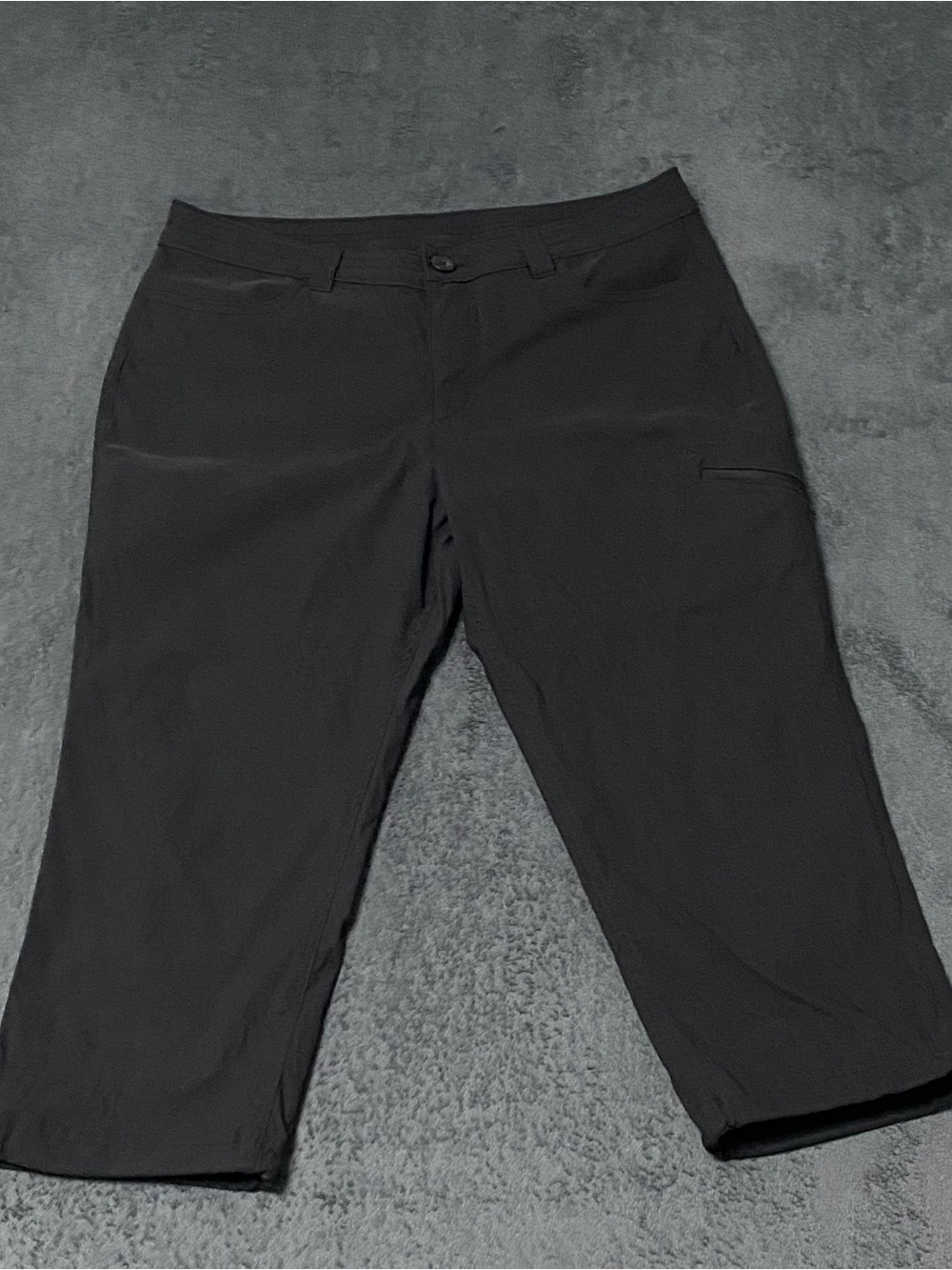 Eddie Bauer Pants Womens 12 Black Rainier Capri Cargo Hiking Zip Pockets Stretch